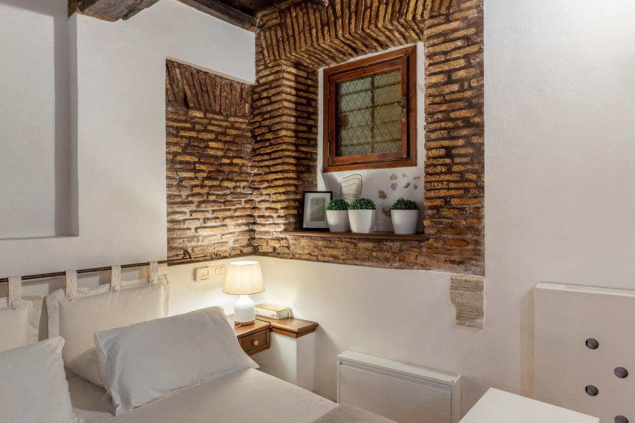 Heart Of Trastevere Studio Flat Rome Exterior photo